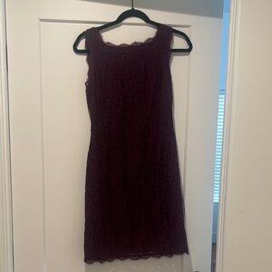 Elegant Lace Sleeveless Dress - Burgundy